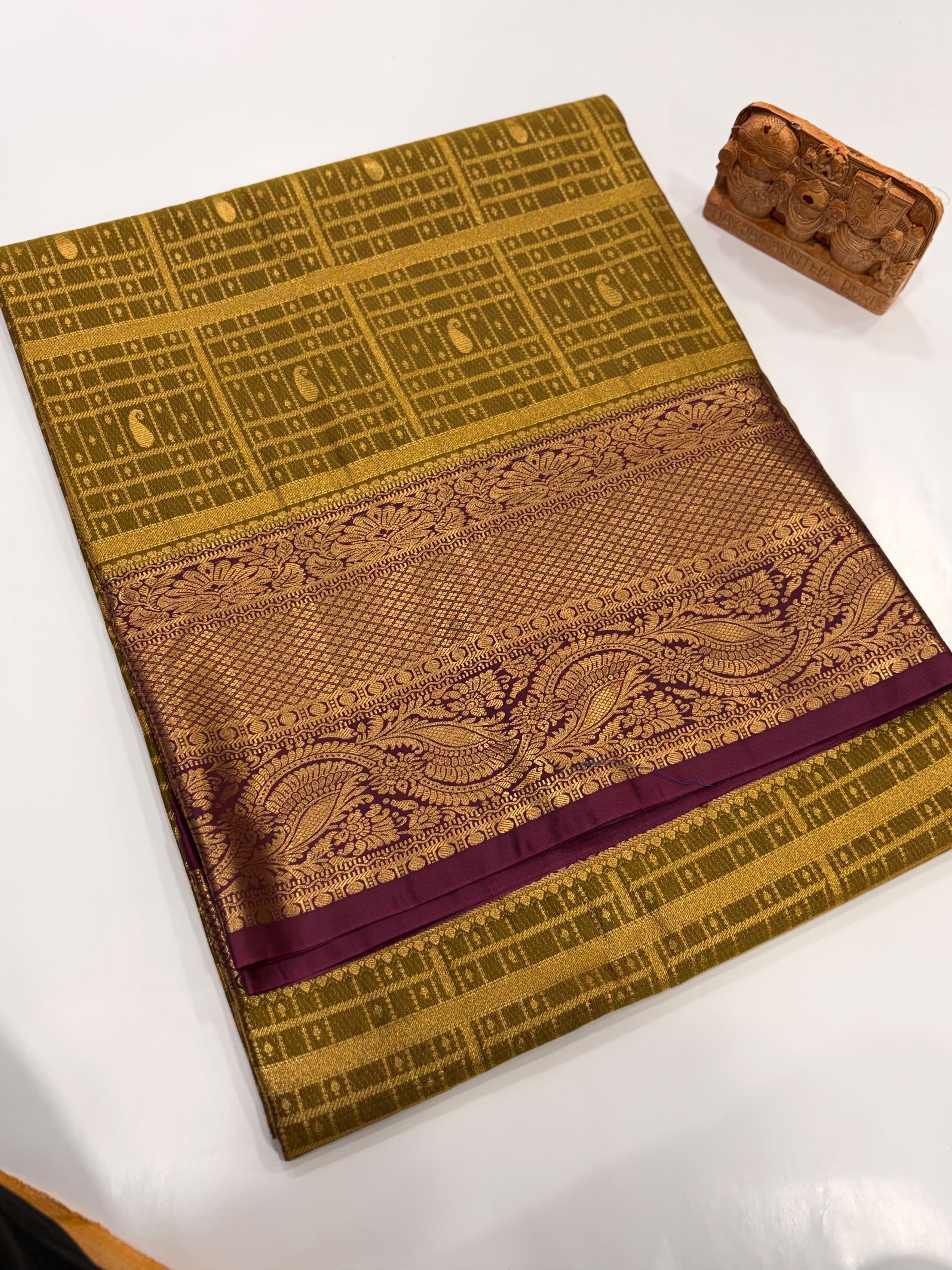 Pochampally Saree – Traditional Elegance by Sri Va